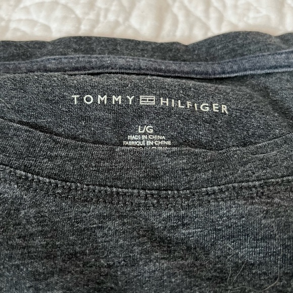 Tommy Hilfiger T-Shirt - Picture 3 of 3